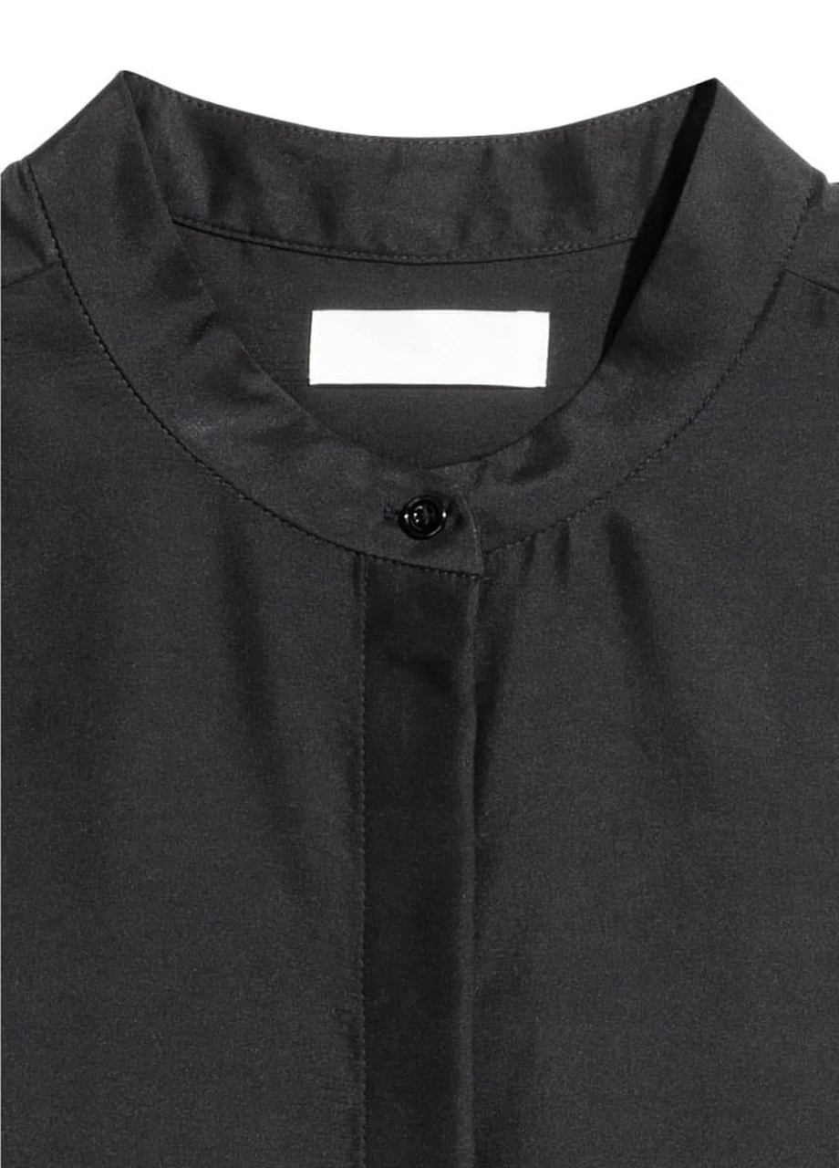 Чорна шовкова блузка H&M