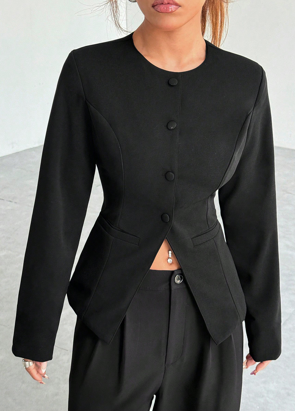 Черный женский жакет SHEIN однотонный - демисезонный