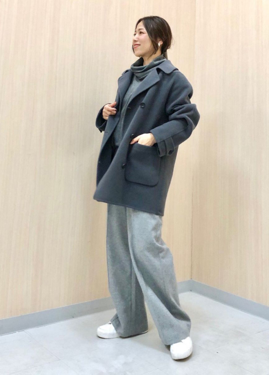 Сіре демісезонне Пальто двобортне Uniqlo