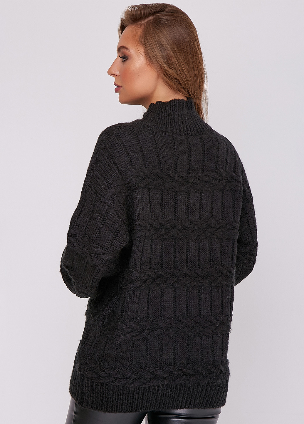 Черный демисезонный свитер ST-Seventeen