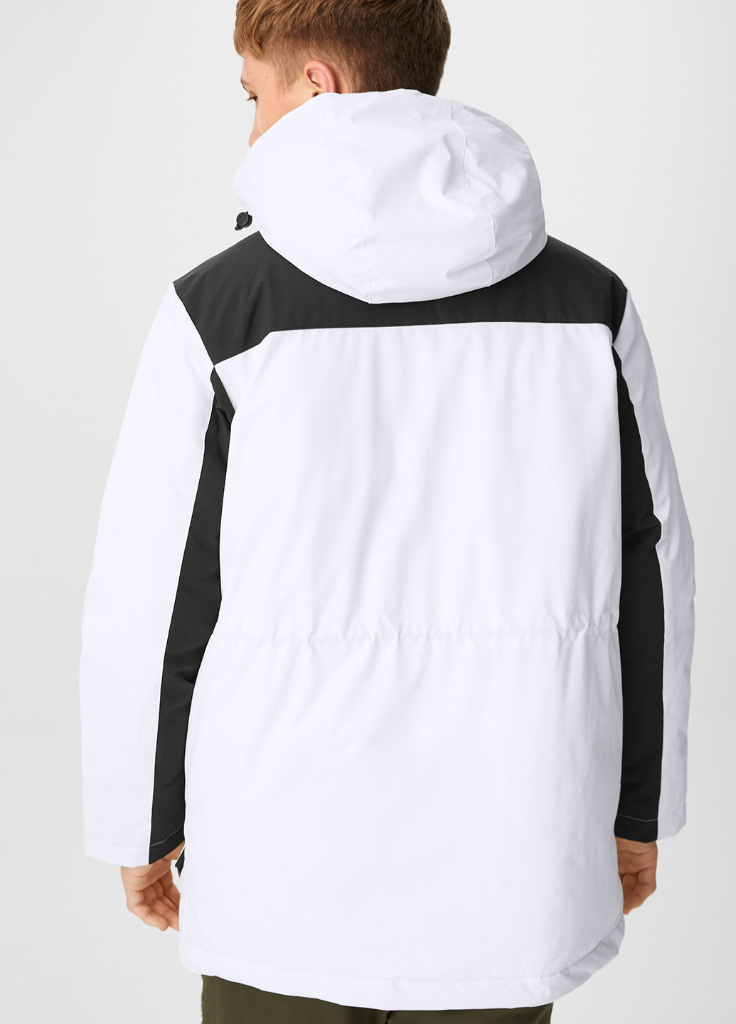 Чорно-біла демісезонна куртка C&A