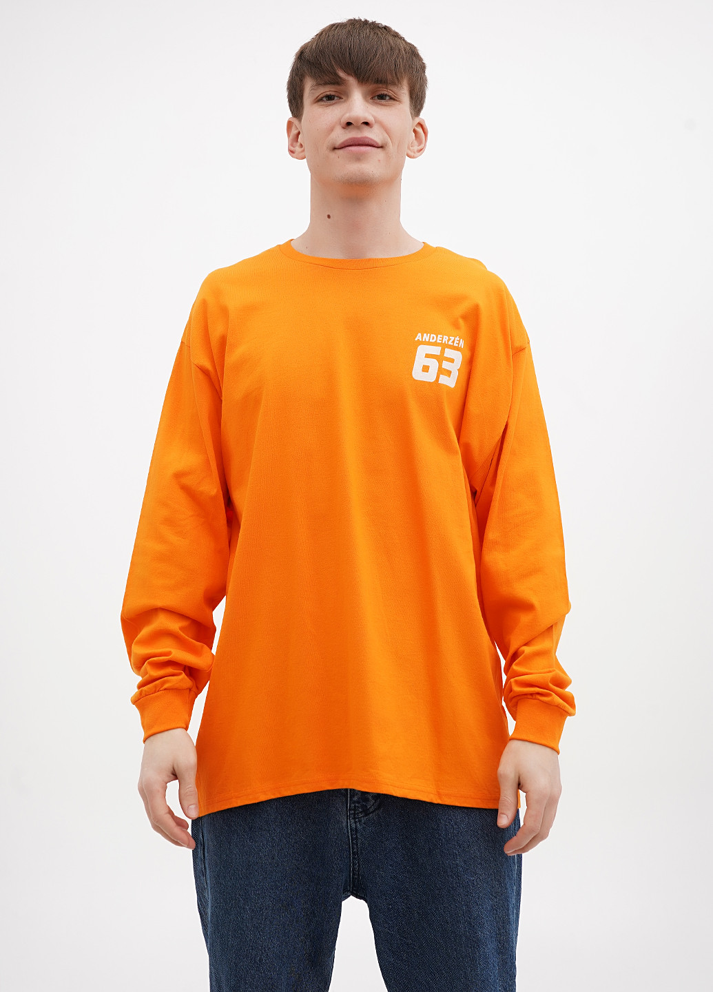 Оранжевый демисезонный кэжуал лонгслив Hanes с надписями