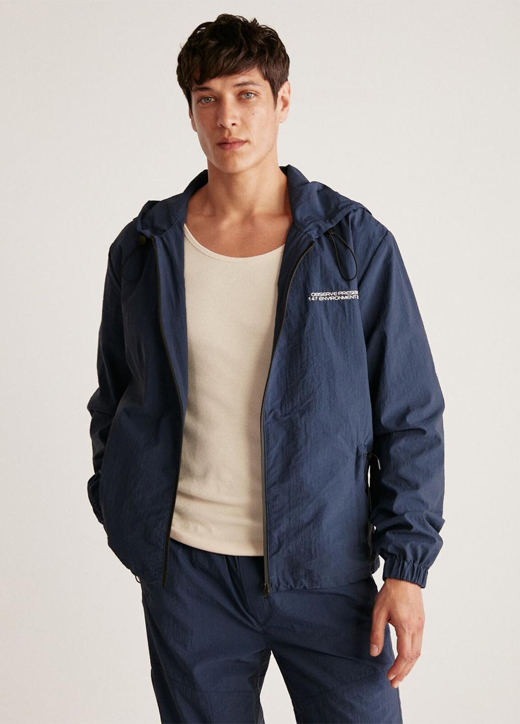 Темно-синяя демисезонная ветровка Grimelange