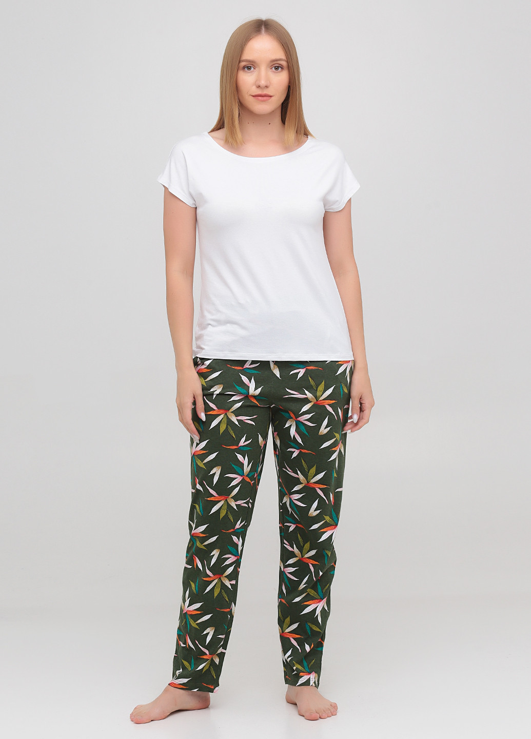 Комбинированная всесезон пижама (футболка, брюки) футболка + брюки Lucci