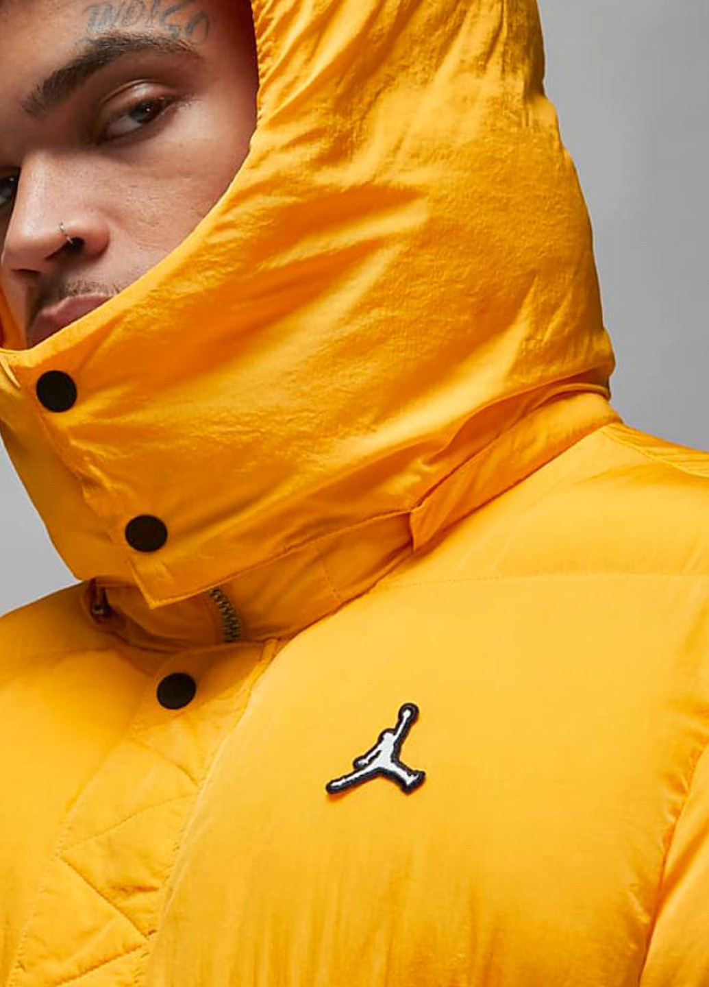 Жовта демісезонна куртка dq8104-705 Jordan Essentials