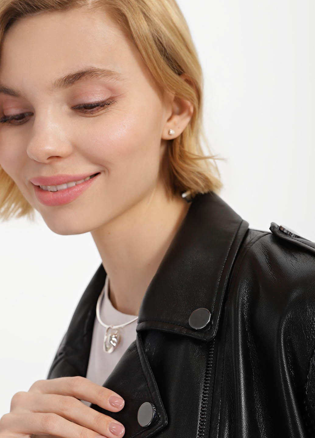 Черная демисезонная куртка косуха Armani Exchange