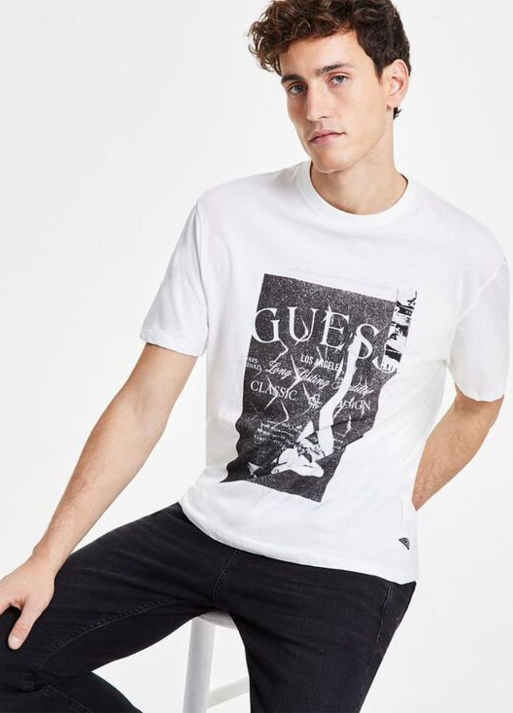 Молочна футболка Guess