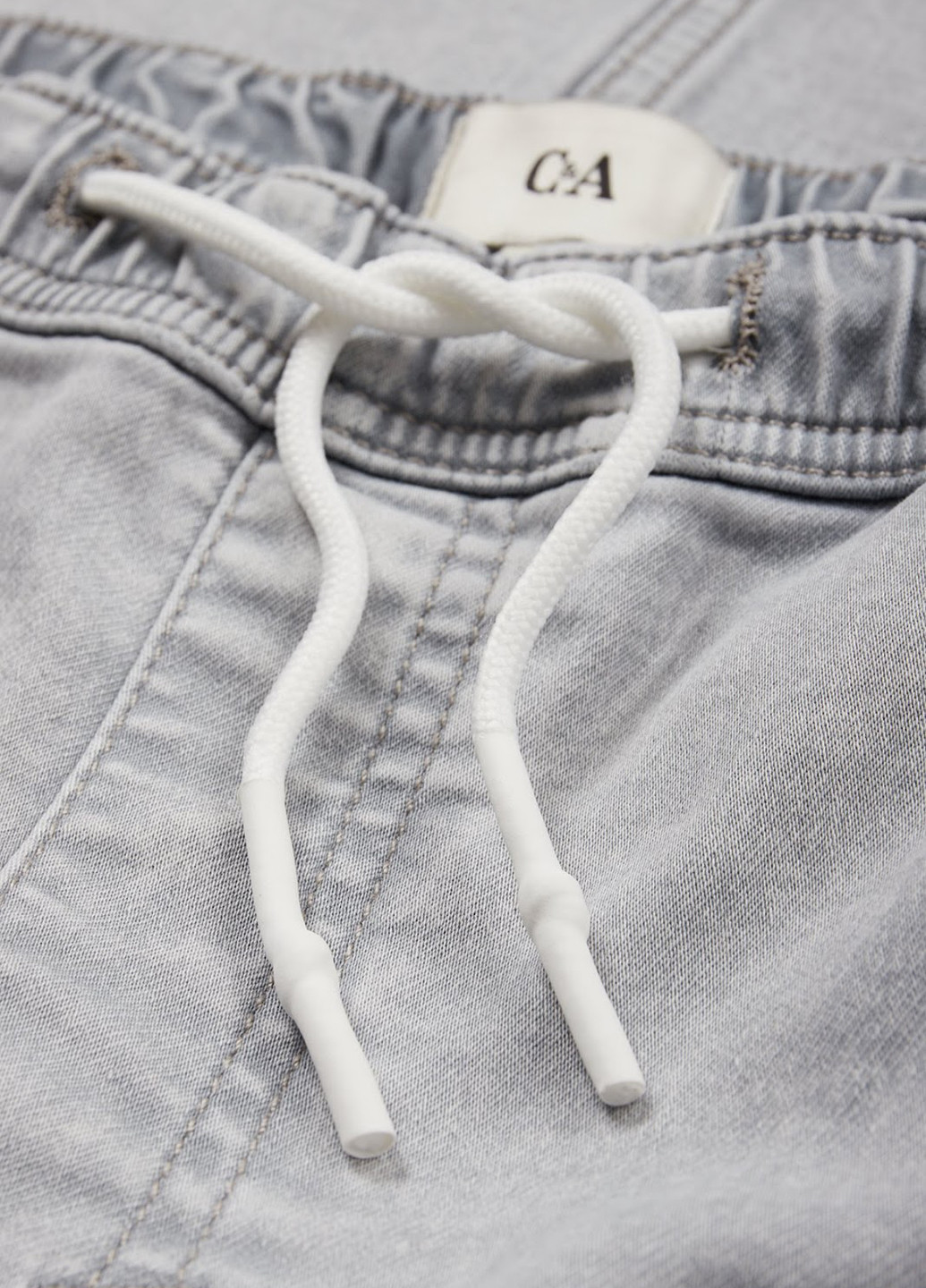 Серые демисезонные карго джинси C&A