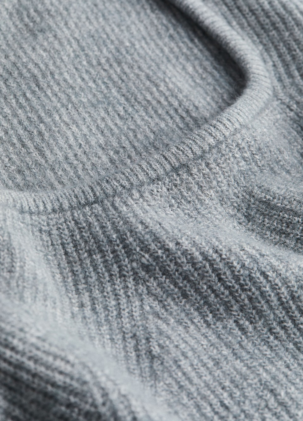 Сіро-голубий демісезонний светр H&M