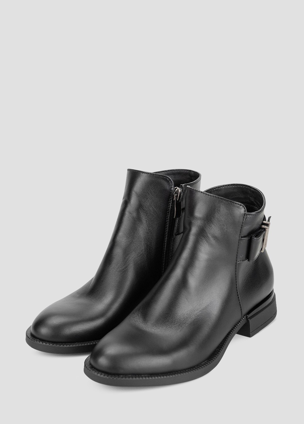 Осенние ботинки Alromaro с пряжкой