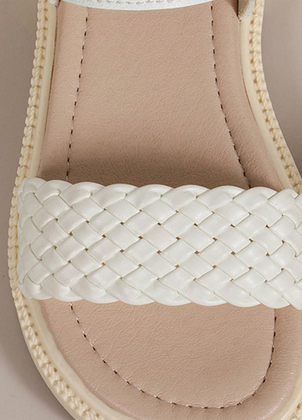 Белые босоножки SHEIN плетение, с тиснением