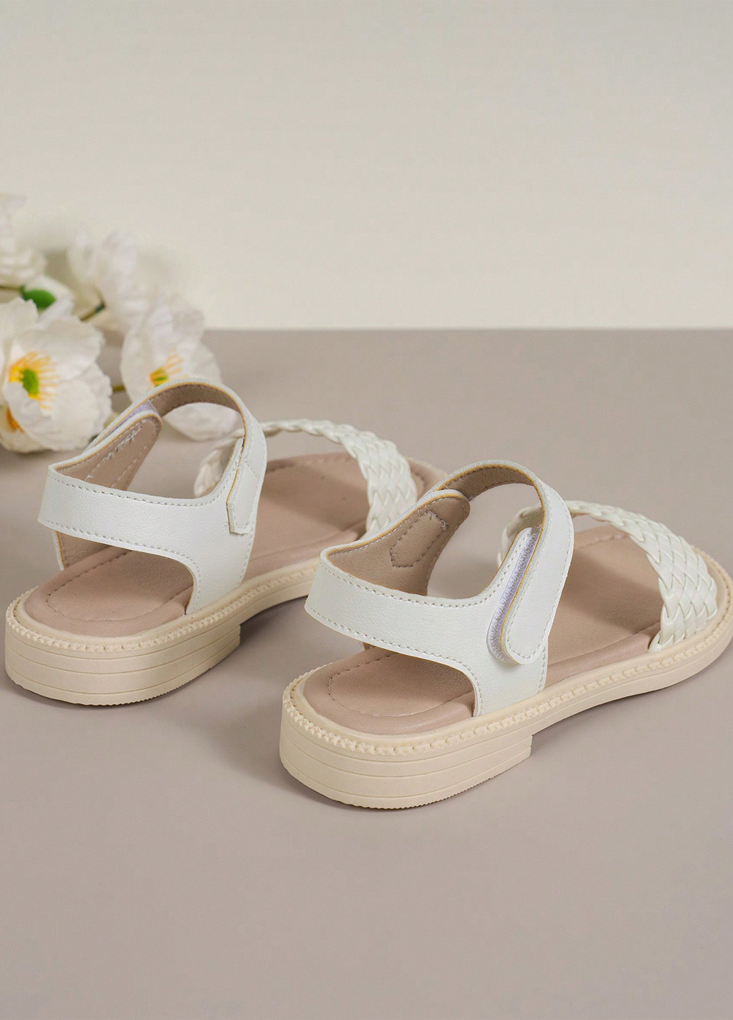 Белые босоножки SHEIN плетение, с тиснением