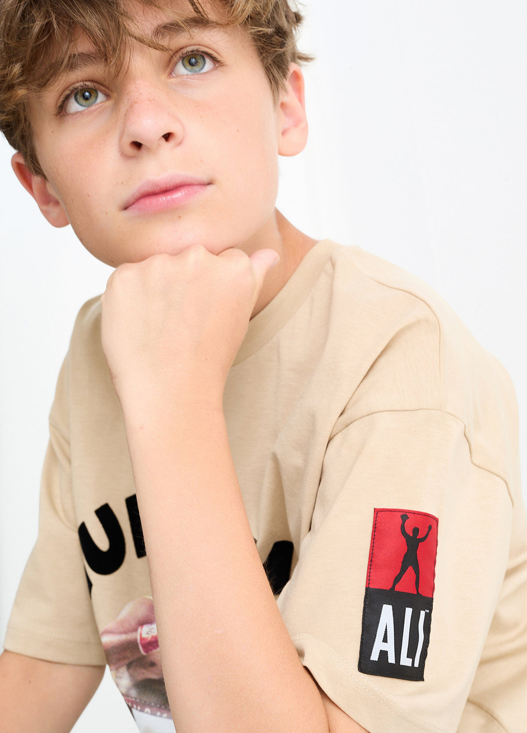 Бежева літня футболка C&A