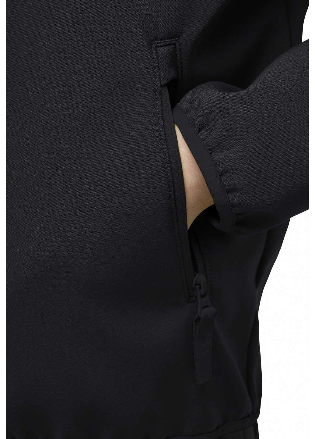 Черная демисезонная куртка Jack Wolfskin A61854_6000