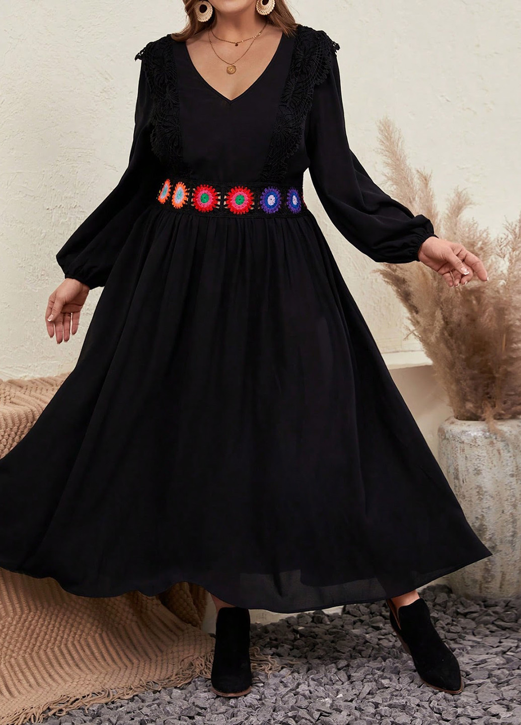 Черное кэжуал платье SHEIN с орнаментом