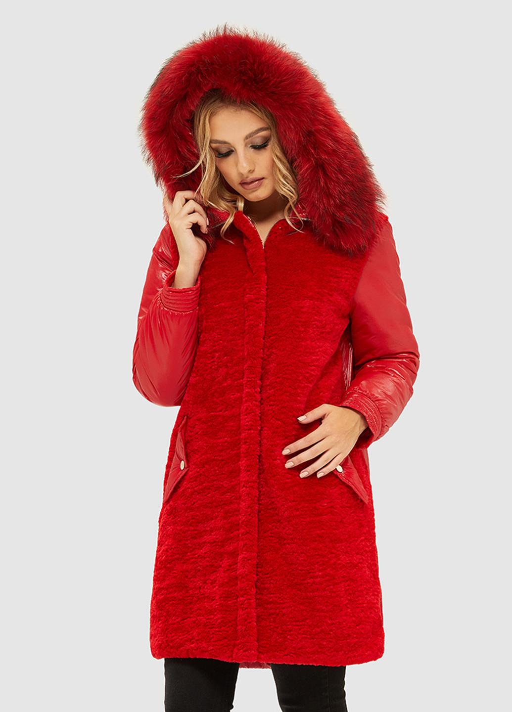 Красная зимняя куртка MN