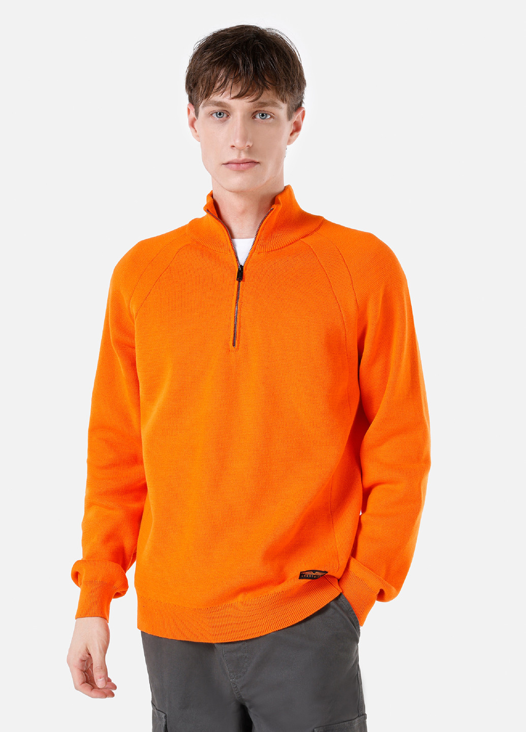 Оранжевый демисезонный светр Colin's