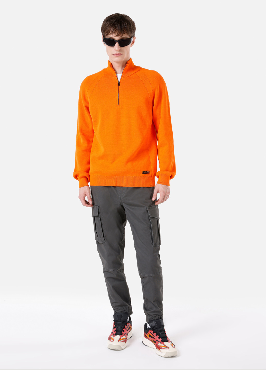 Оранжевый демисезонный светр Colin's