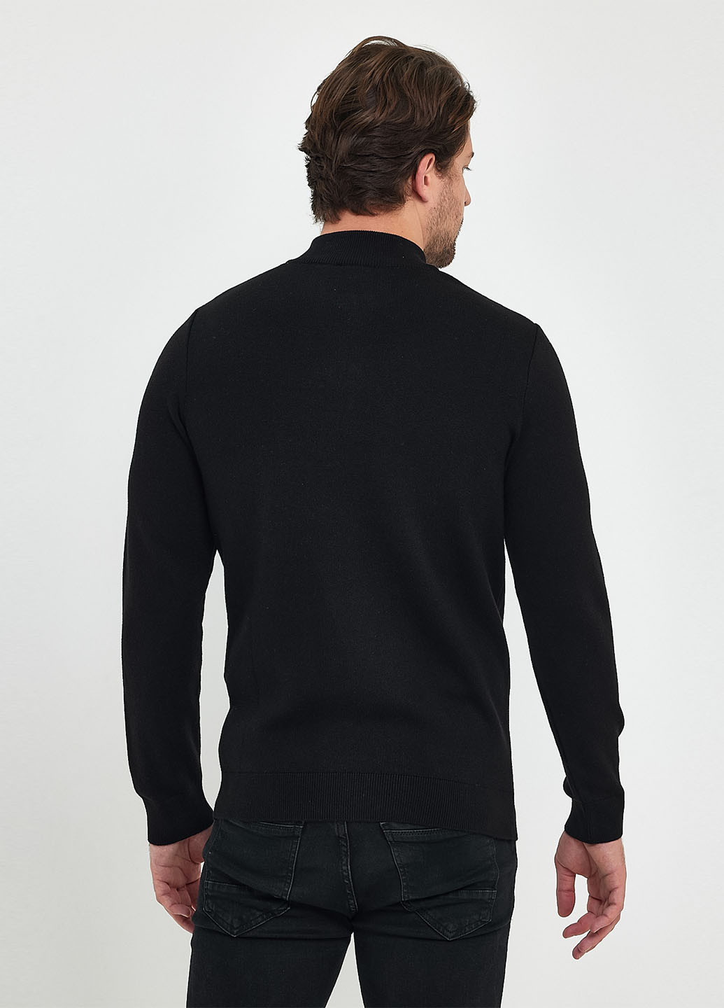 Черный демисезонный свитер Trend Collection