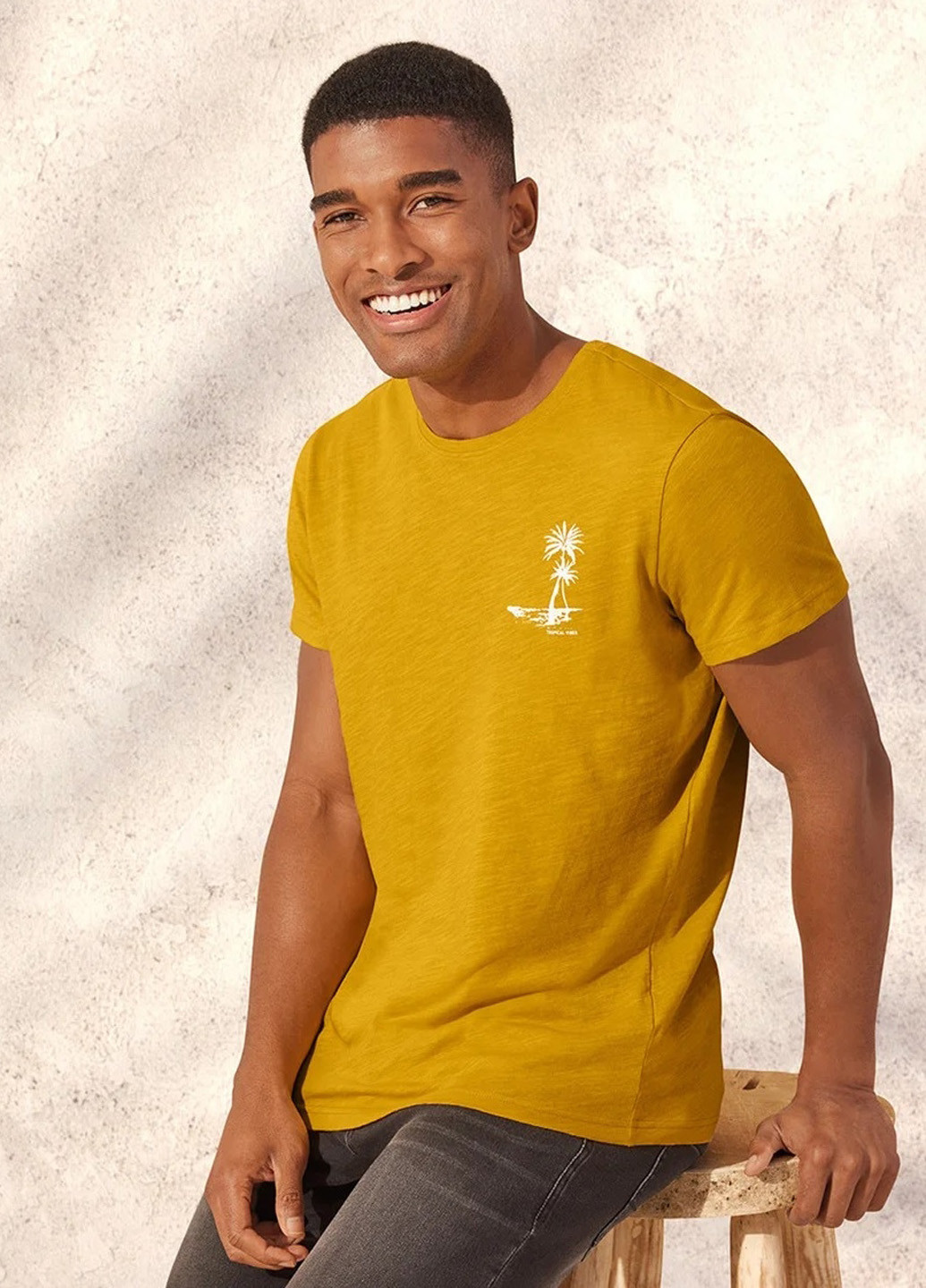 Гірчична футболка Livergy