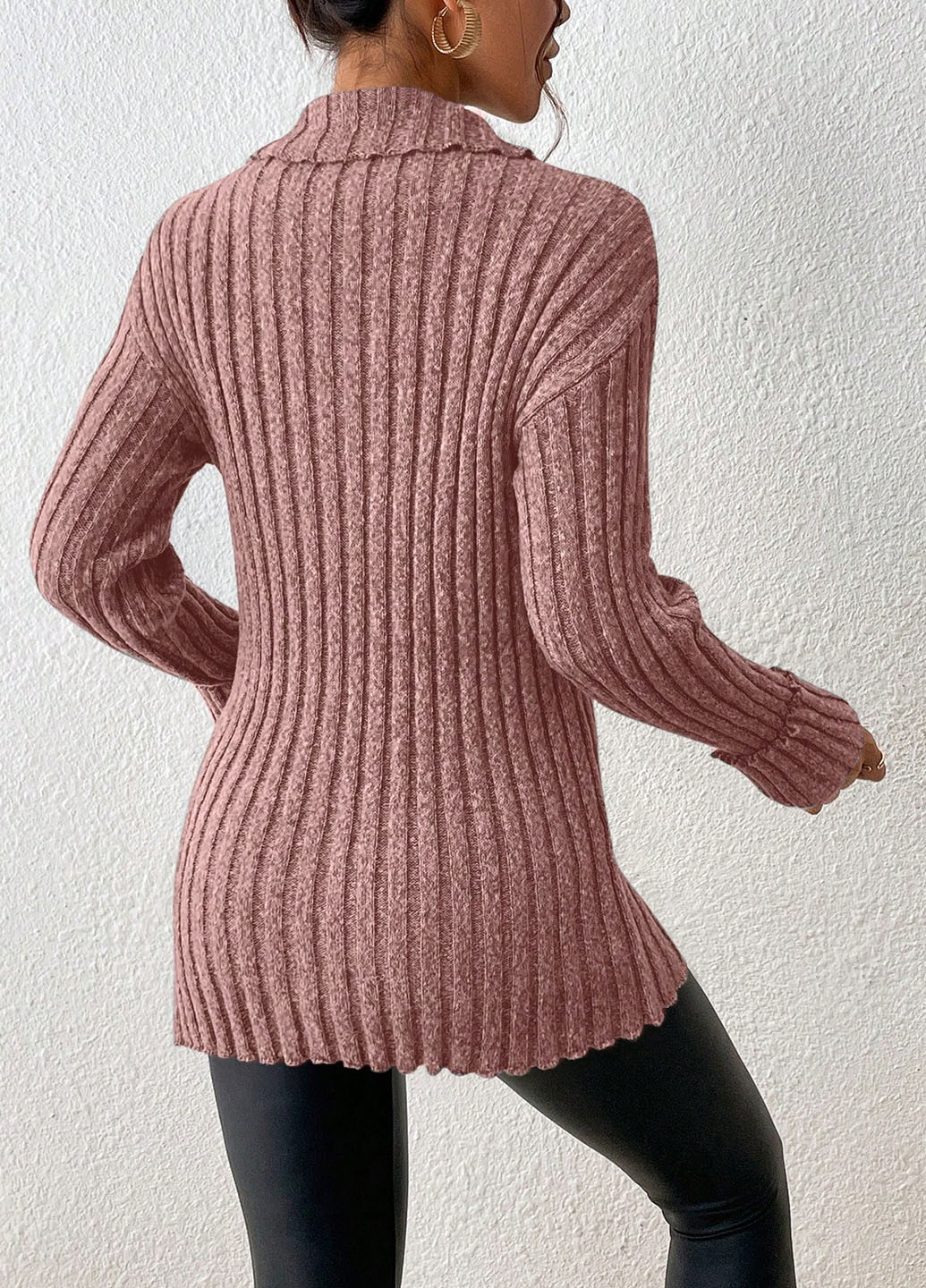 Розовый демисезонный свитер SHEIN