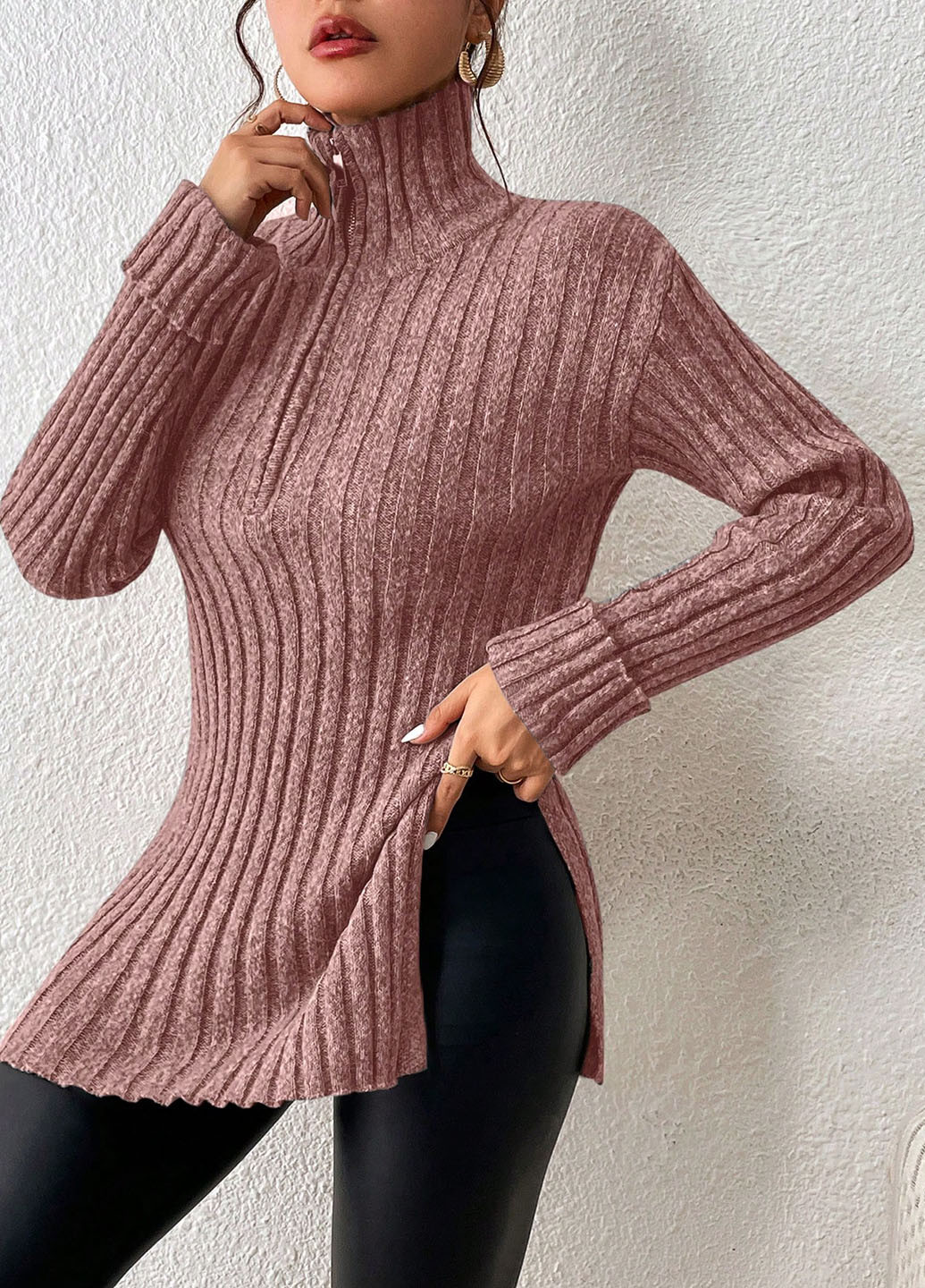 Розовый демисезонный свитер SHEIN