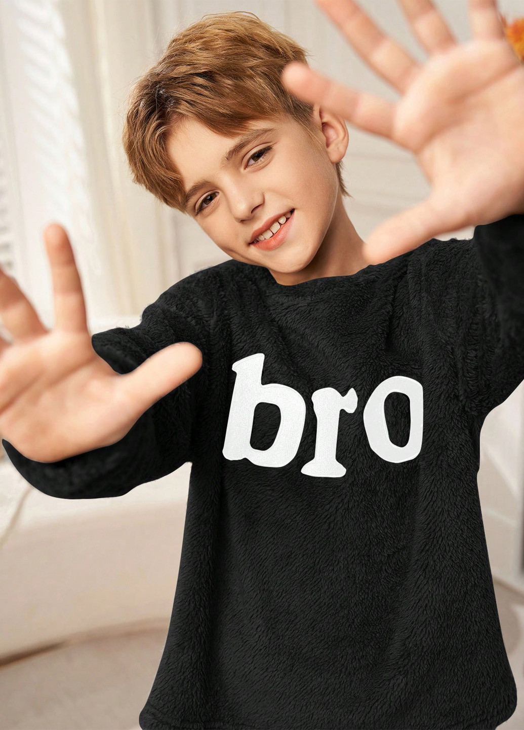 Черная зимняя пижама (свитшот, брюки) SHEIN