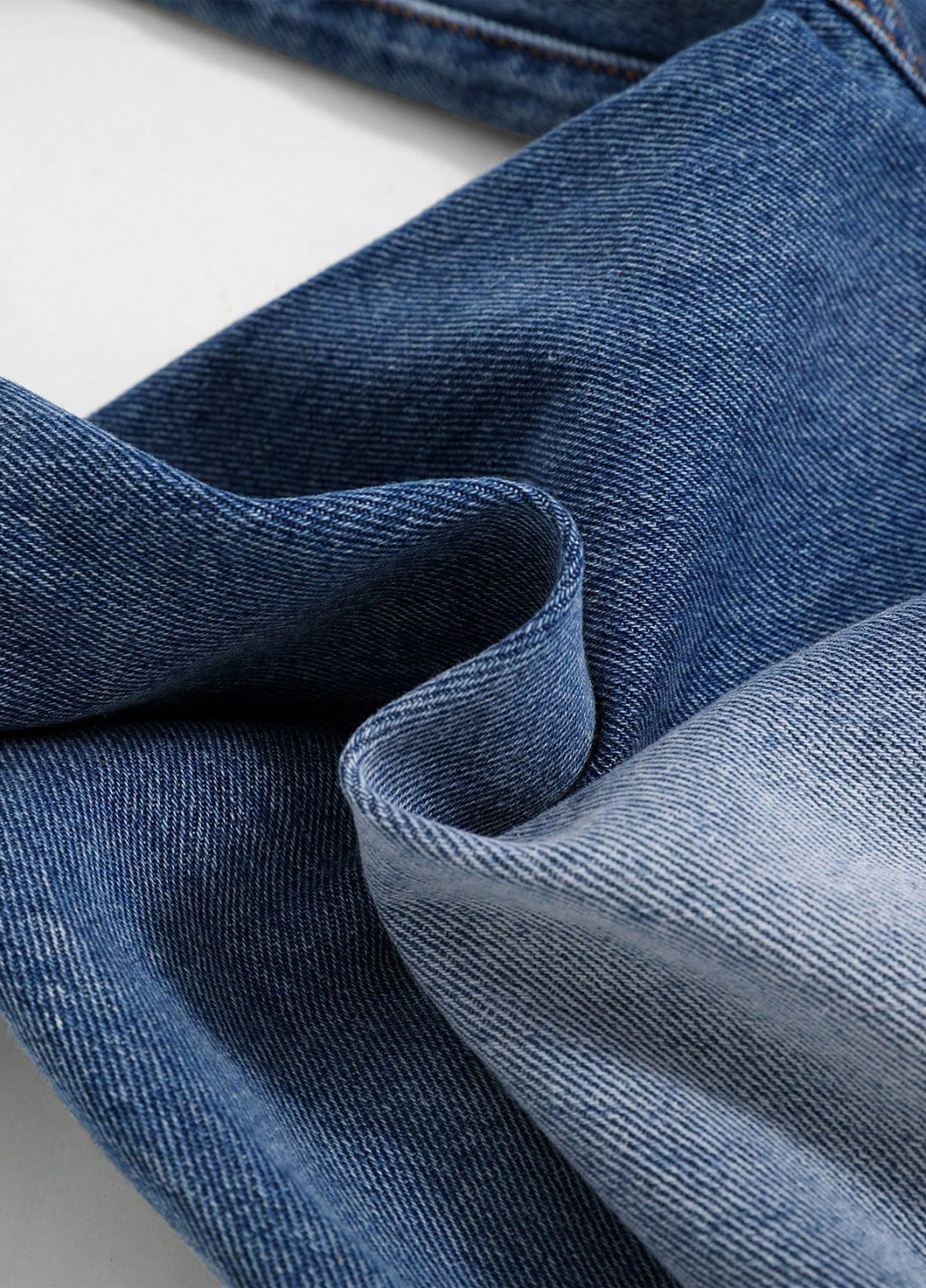 Синие демисезонные регюлар фит джинсы SHEIN