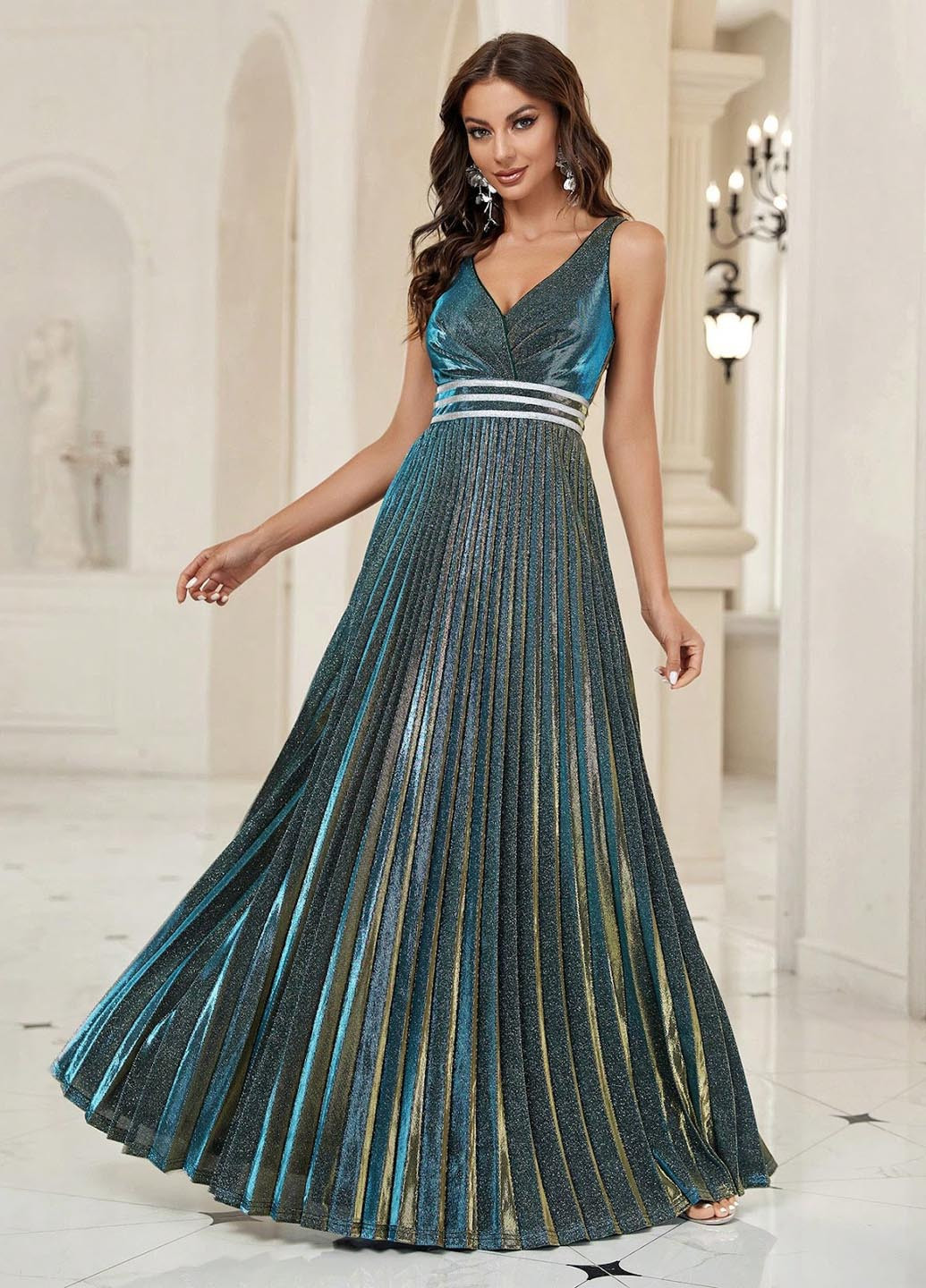 Темно-зелена вечірня сукня плісована, з відкритою спиною SHEIN однотонна