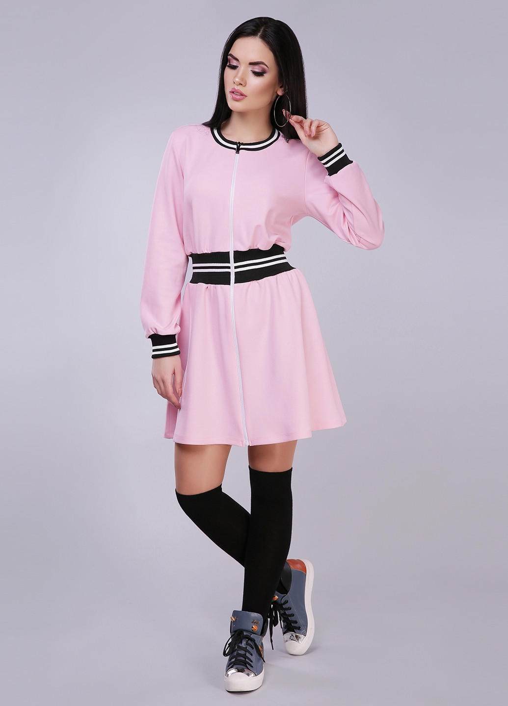 Светло-розовое кэжуал платье с длинным рукавом TessDress однотонное