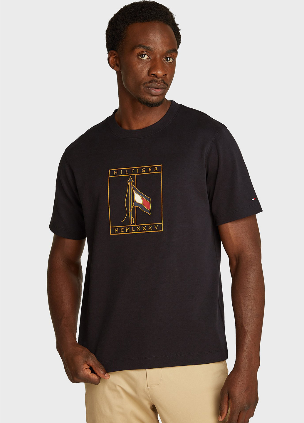Черная футболка Tommy Hilfiger