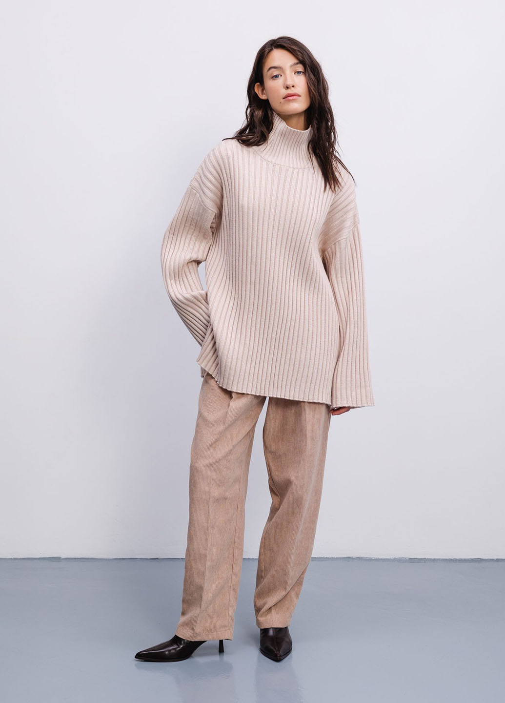 Бежевый демисезонный джемпер джемпер Fashion