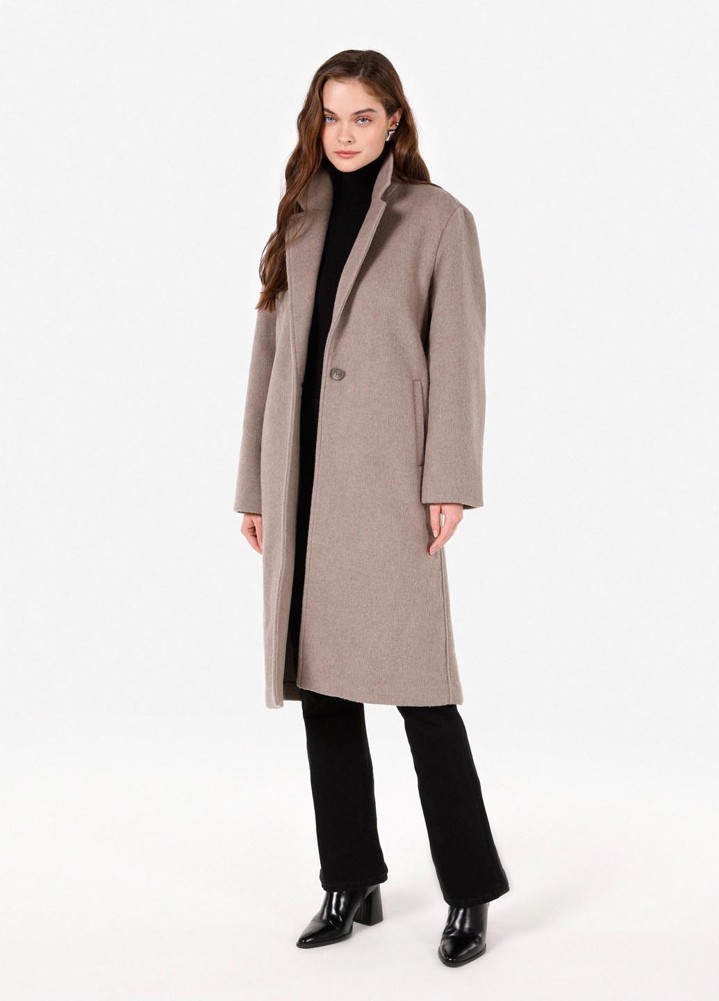 Темно-бежевое демисезонное Пальто однобортное Colin's