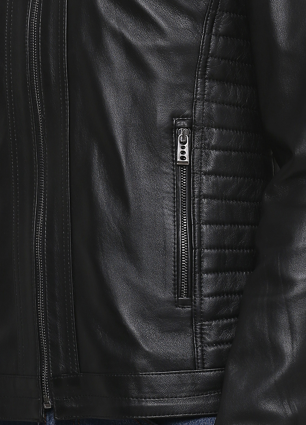 Черная демисезонная куртка кожаная KURBAN
