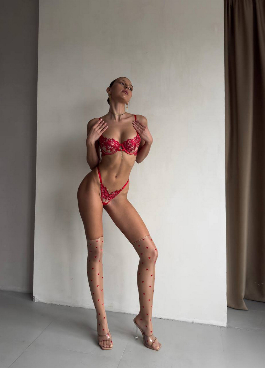 Красный демисезонный комплект (бюстгальтер, трусики) NOVA VEGA