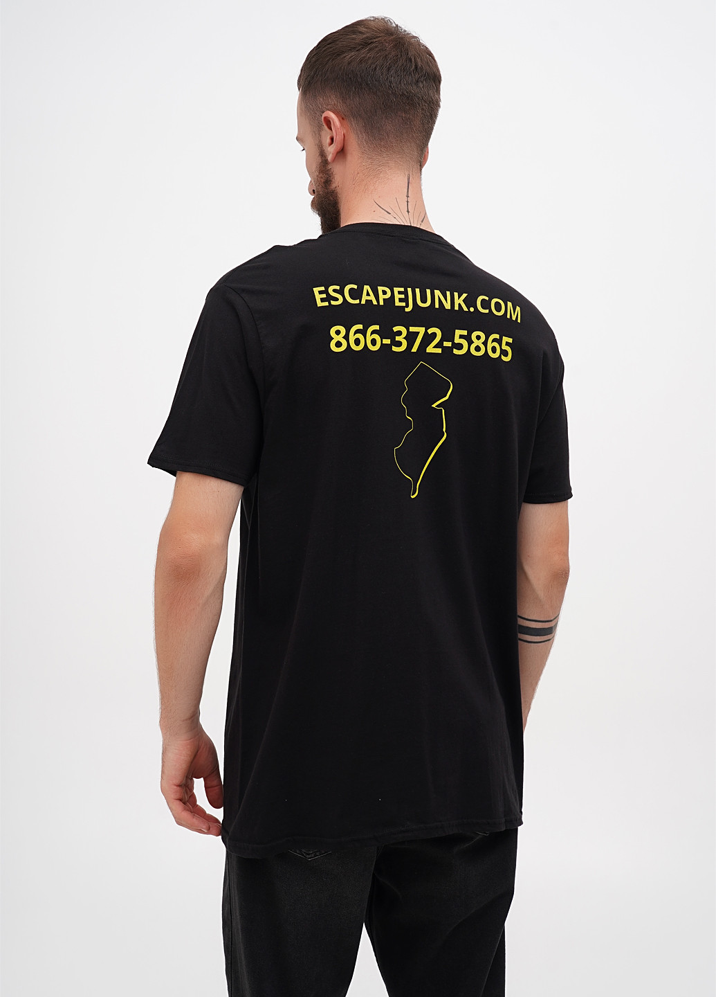 Черная футболка Hanes