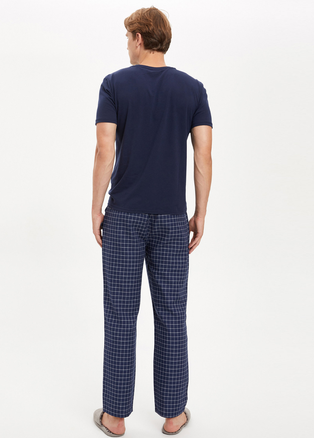 Синий демисезонный комплект(футболка,брюки) DeFacto