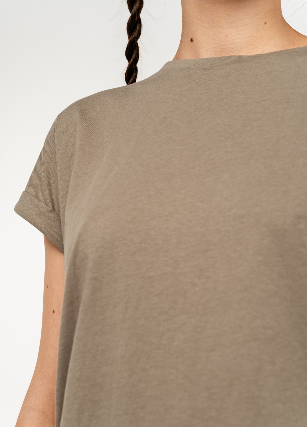 Хаки (оливковая) летняя футболка befree