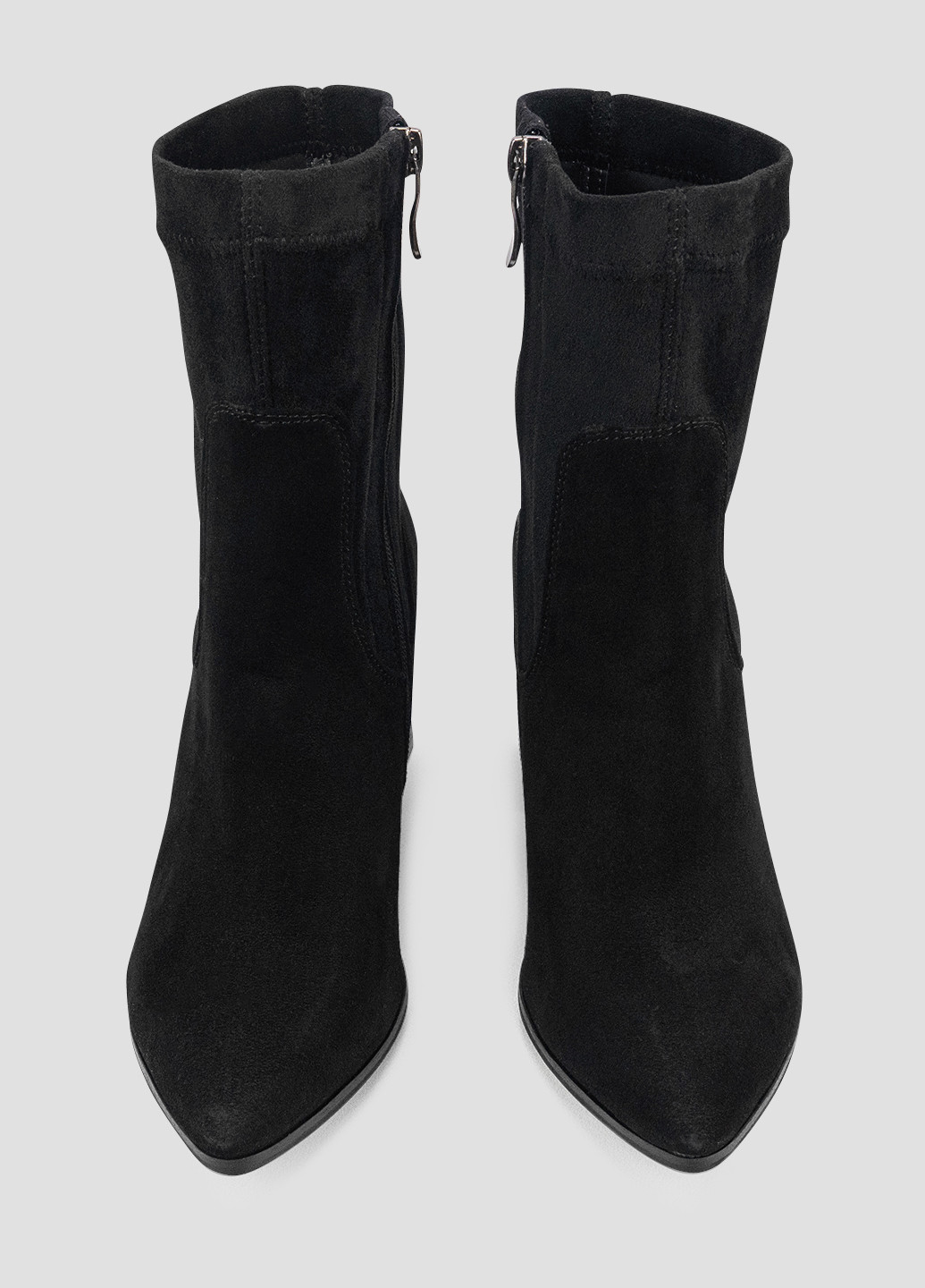 Черные осенние полусапоги Alromaro