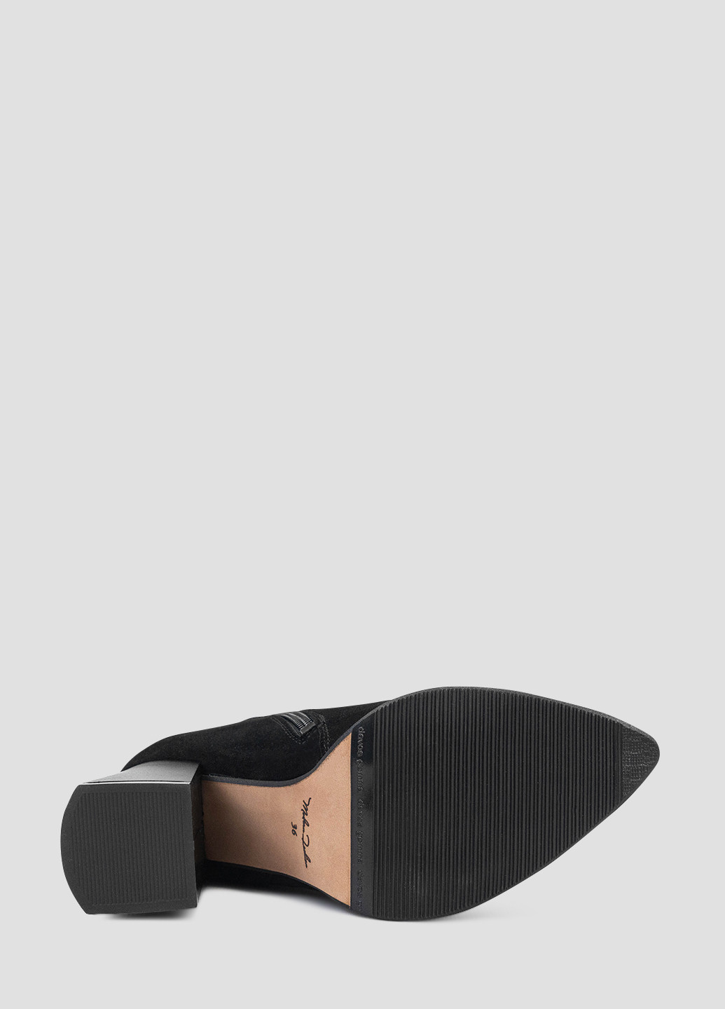 Черные осенние полусапоги Alromaro