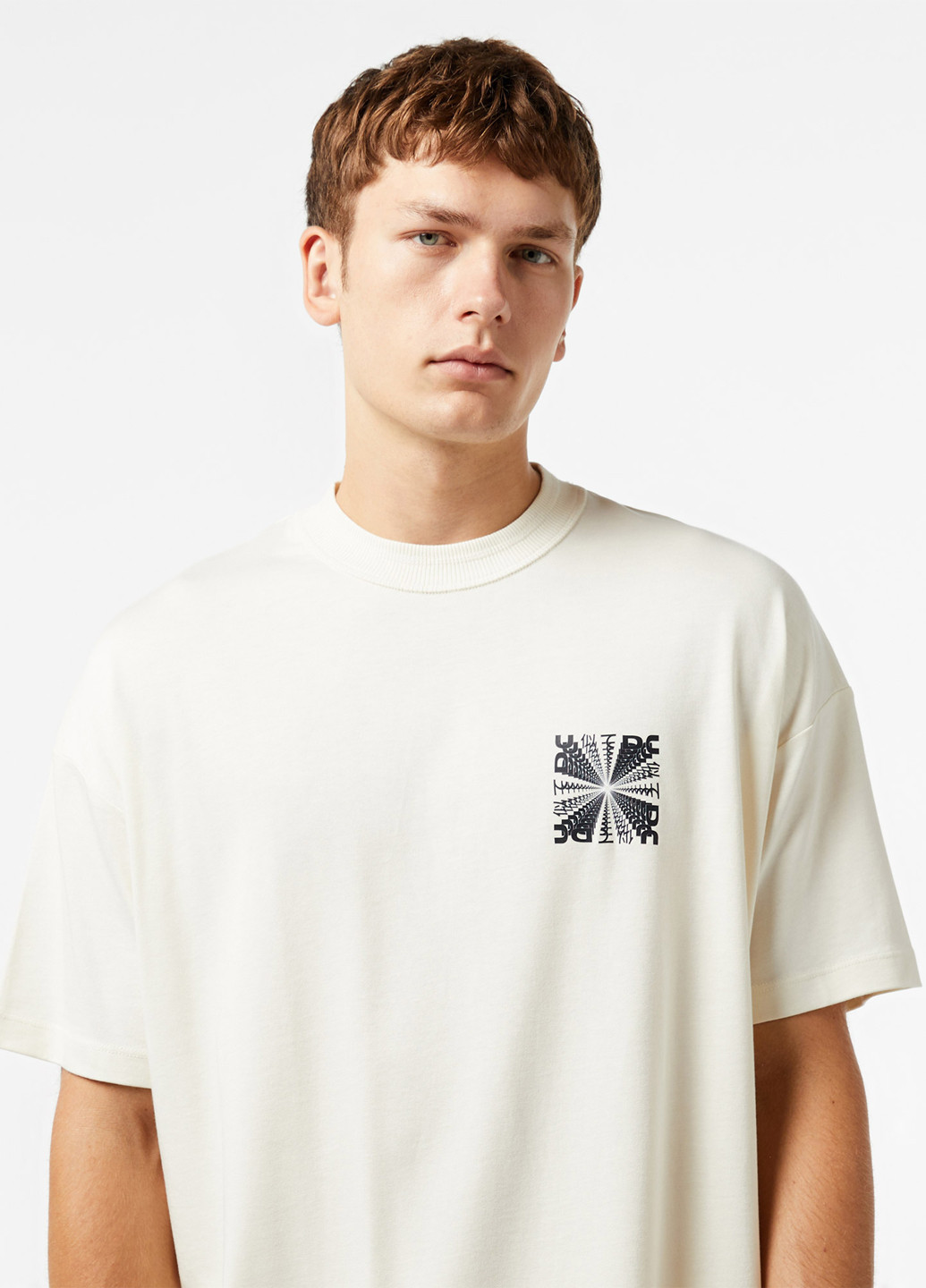 Молочная футболка UNITED4