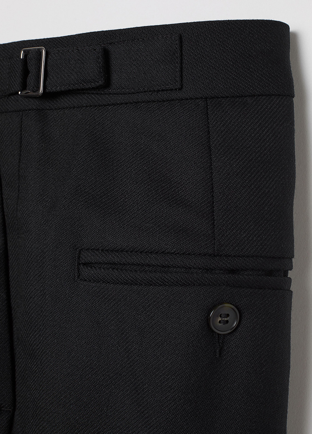Черные классические демисезонные укороченные, зауженные брюки H&M
