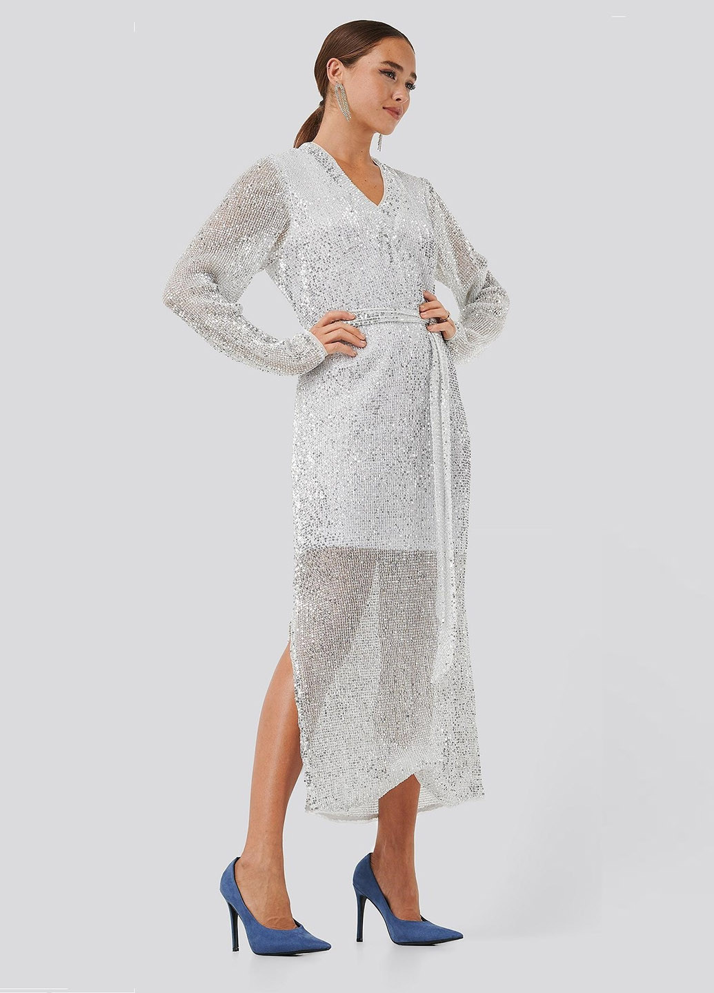Серебряное вечернее платье NA-KD однотонное