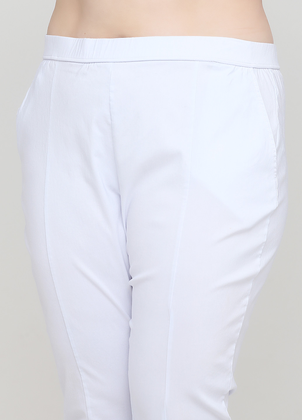 Белые кэжуал демисезонные укороченные, зауженные брюки Mocca