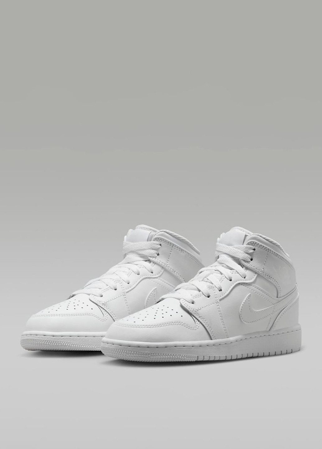 Осенние ботинки Jordan с перфорацией, с логотипом из искусственной кожи