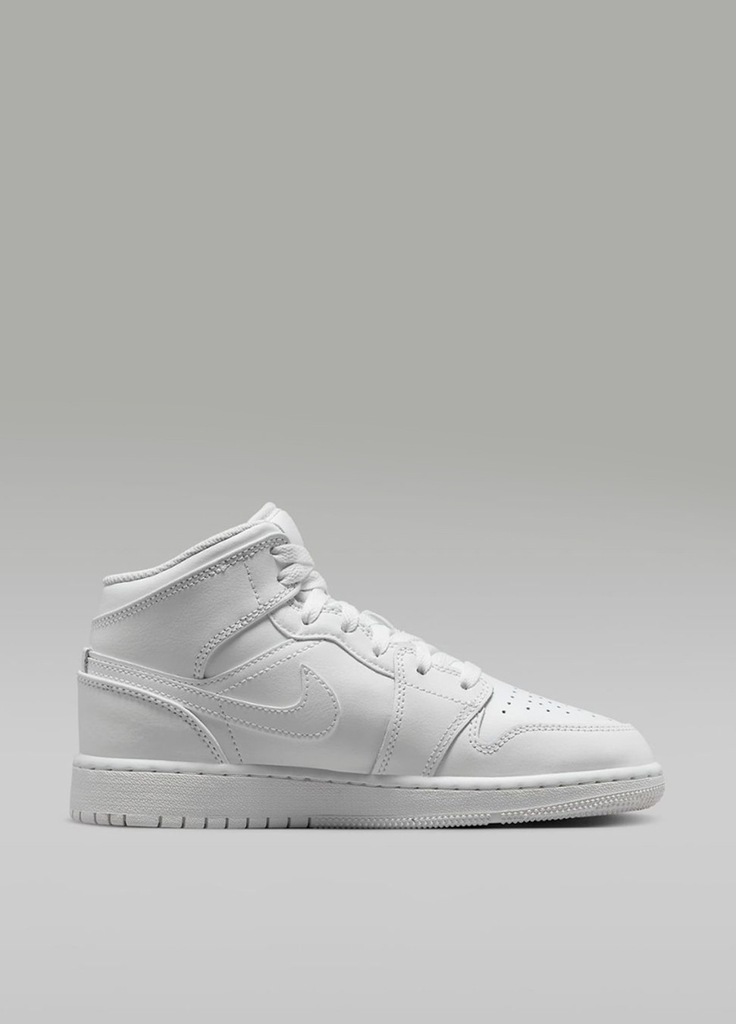 Осенние ботинки Jordan с перфорацией, с логотипом из искусственной кожи