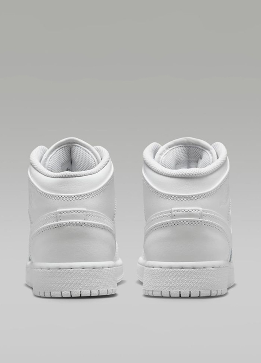 Осенние ботинки Jordan с перфорацией, с логотипом из искусственной кожи