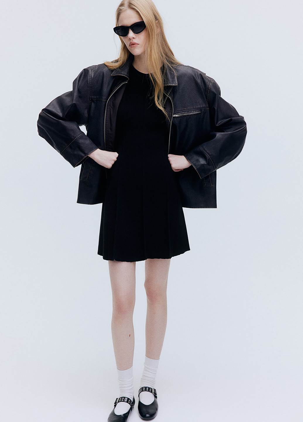 Чорна кежуал сукня H&M однотонна