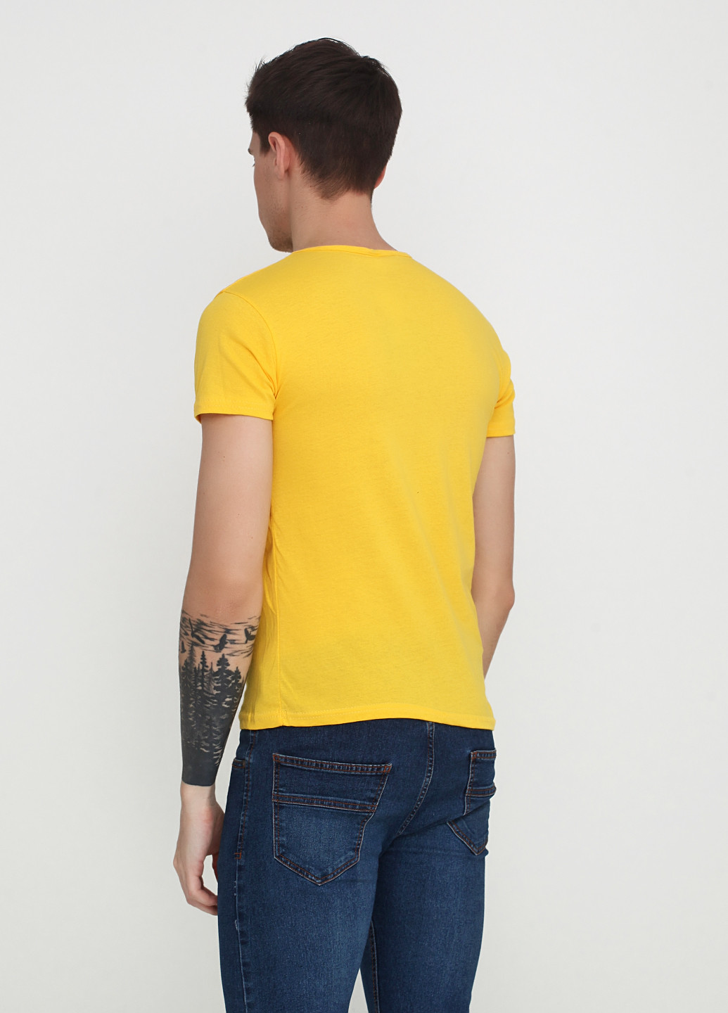 Желтая футболка Start