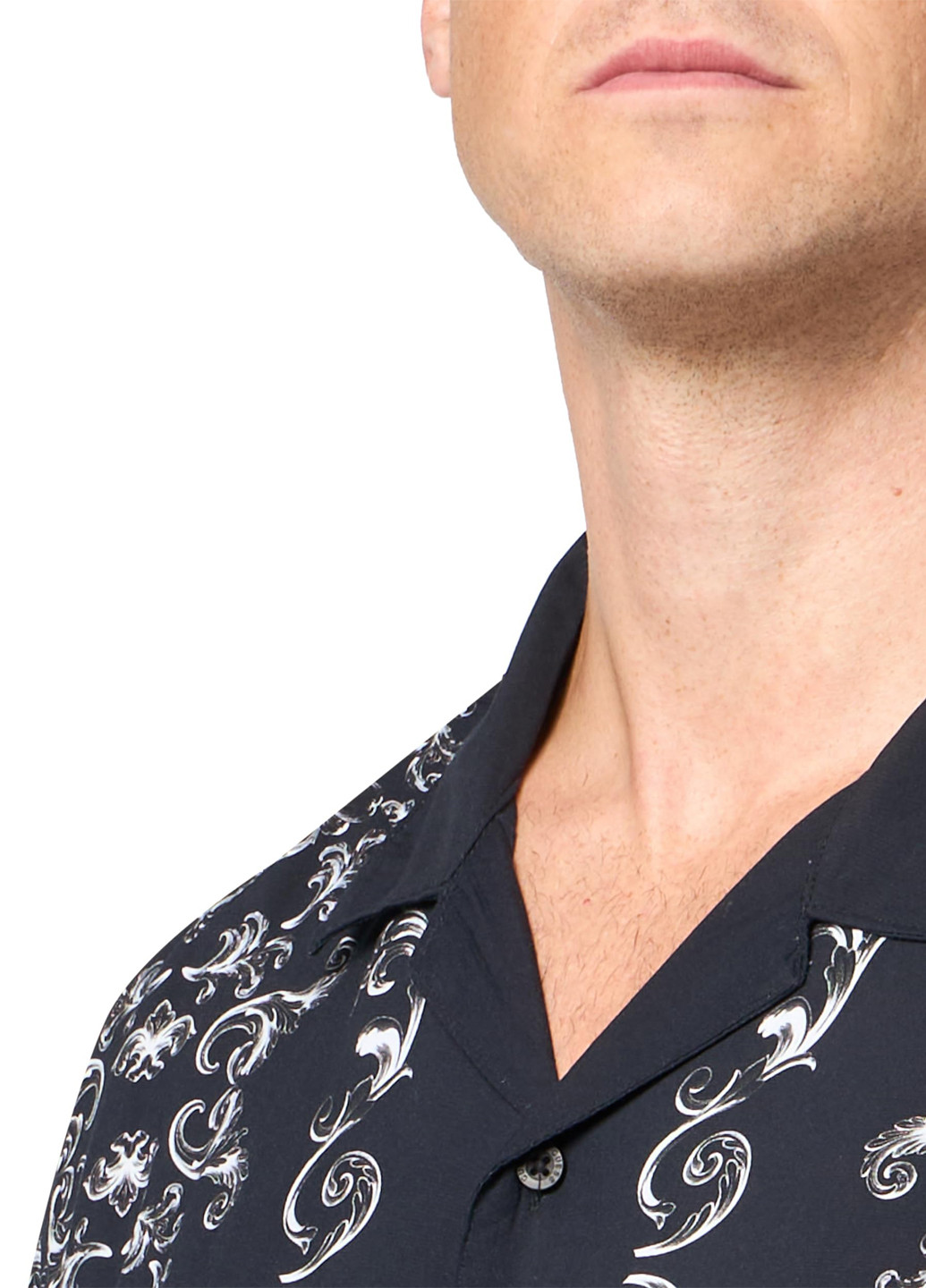 Черная кэжуал рубашка с абстрактным узором Guess